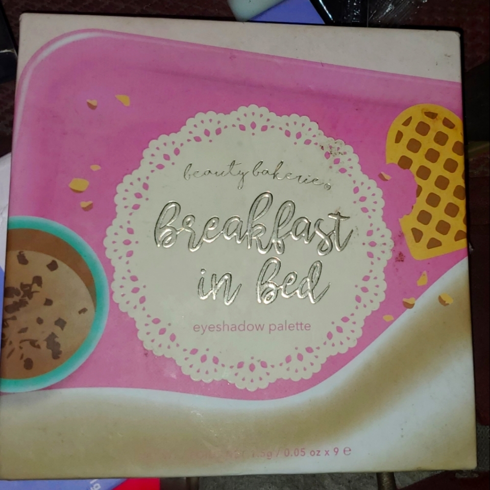 ☆♡ Breakfast in Bed eyeshadow by Beauty Bakerie ♡☆
